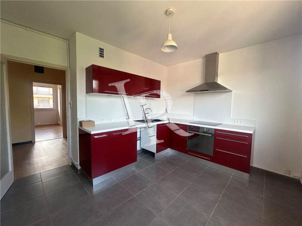Location Appartement Proche Jardin Henri Vinay T3 avec balcon et parking privé Le puy en velay