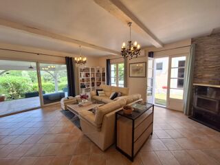  Maison à vendre 10 pièces 301 m²