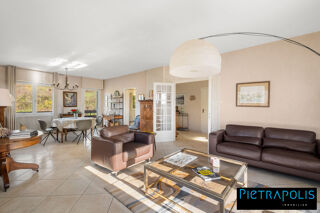  Maison � vendre 5 pi�ces 235 m�