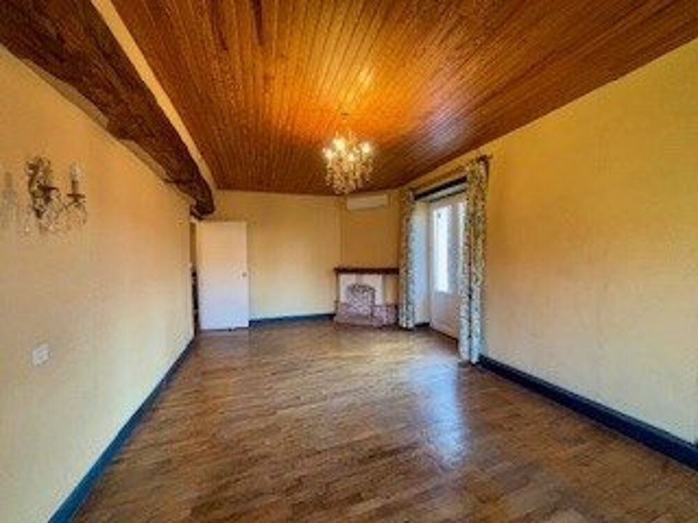 Vaste maison avec beaucoup de charme