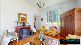  Maison  vendre 9 pices 251 m