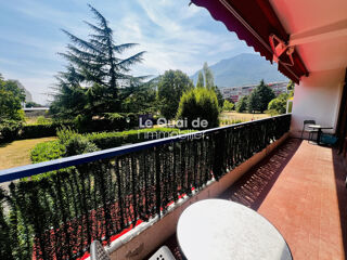  Appartement à louer 5 pièces 130 m²