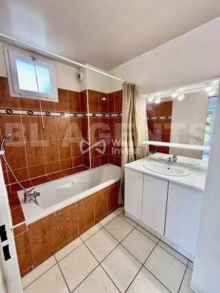  Appartement à louer 2 pièces 42 m²
