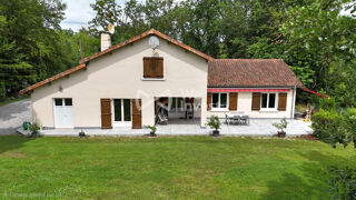  Maison à vendre 8 pièces 216 m²