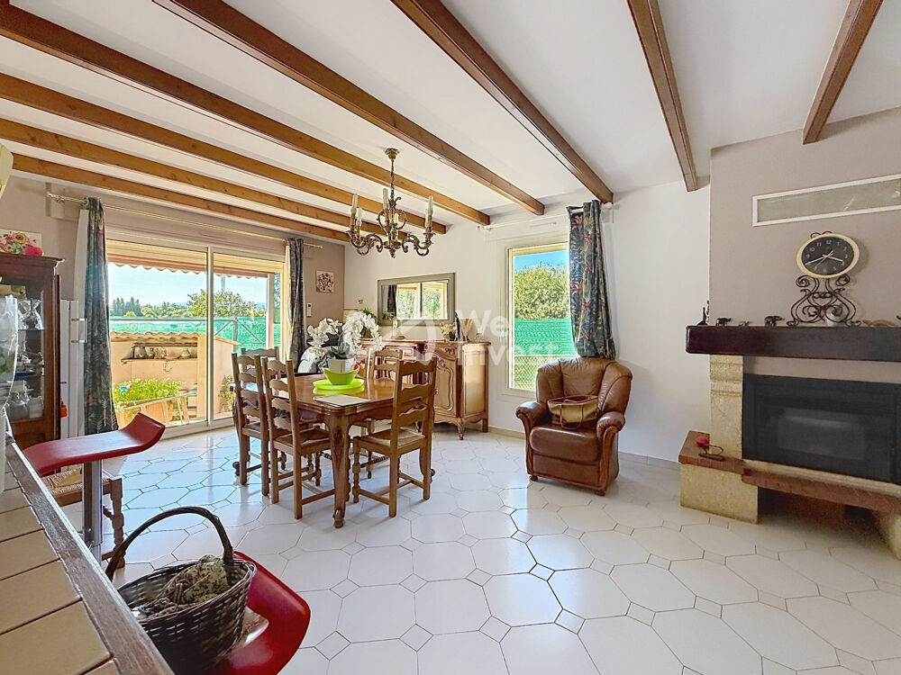 Propriété atypique avec piscine sur près de 5 900 m²  Pé