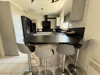  Maison � vendre 8 pi�ces 130 m�