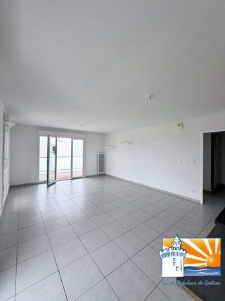 Location Appartement RARE T5 AVEC GARAGE ET PARKING - PERPIGNAN LES JARDINS DE LA BAS Perpignan