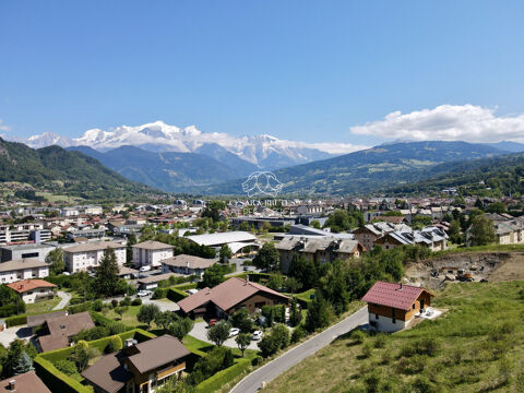   SALLANCHES centre-ville, terrain à bâtir viabilisé de 1020 M? 