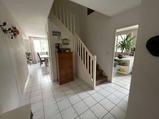  Appartement à louer 5 pièces 138 m²