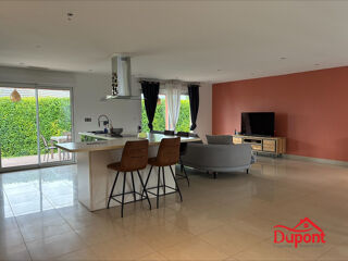  Maison � vendre 6 pi�ces 212 m�