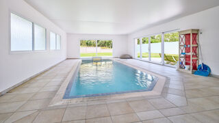  Maison  vendre 10 pices 520 m