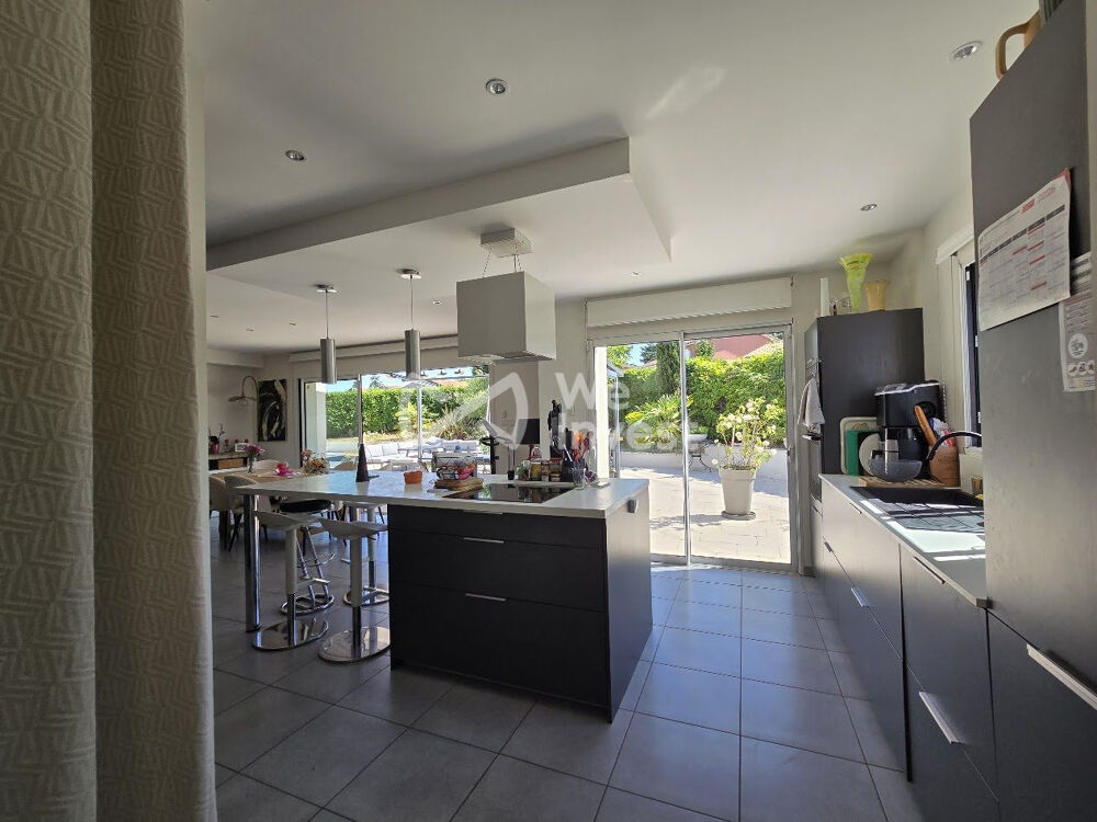 à vendre  Maison Soucieu-en-Jarrest (69510)