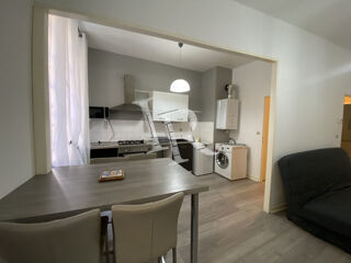  Appartement à louer 2 pièces 54 m²