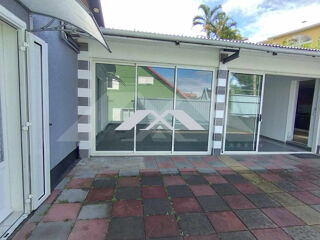  Immeuble � vendre 142 m�