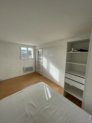  Appartement à louer 2 pièces 32 m²