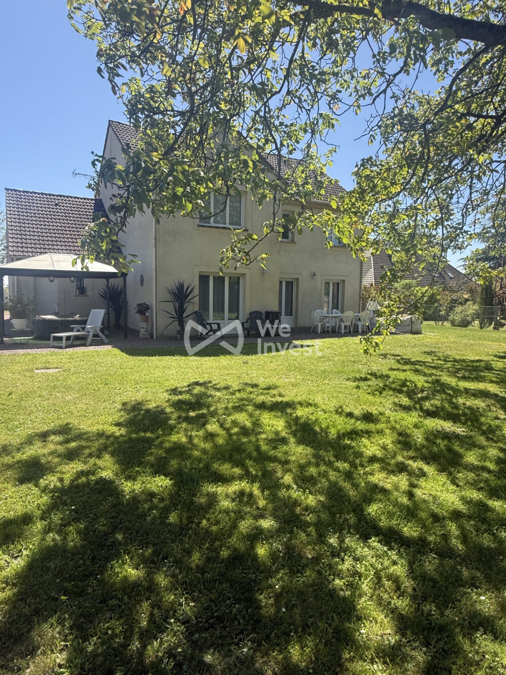 BELLE MAISON A QUINCY VOISINS