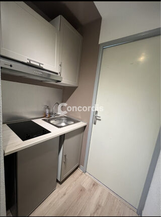  Appartement à louer 1 pièce 17 m²