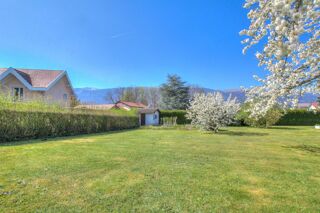  Terrain à vendre 706 m²