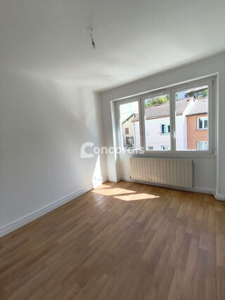  Appartement à louer 1 pièce 27 m²