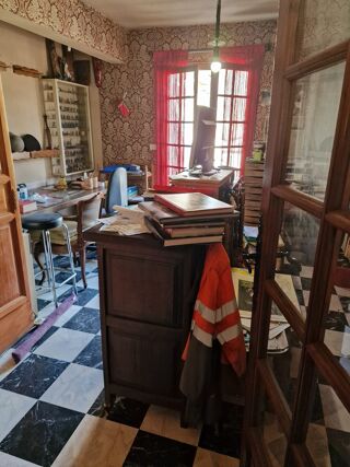  Maison à vendre 15 + pièces 354 m²