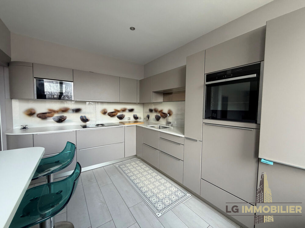 CENTRE-VILLE - TYPE 4 MEUBLE EN DUPLEX