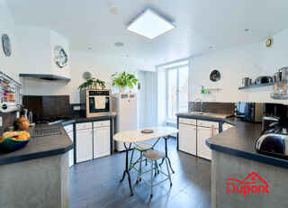  Maison à vendre 10 pièces 288 m²