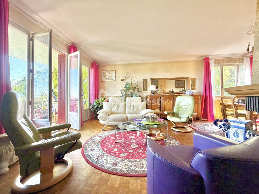 Vente Maison Villa de type 6 sur sous-sol complet, piscine et jardin. Châtel-guyon