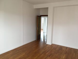  Appartement à louer 3 pièces 72 m²