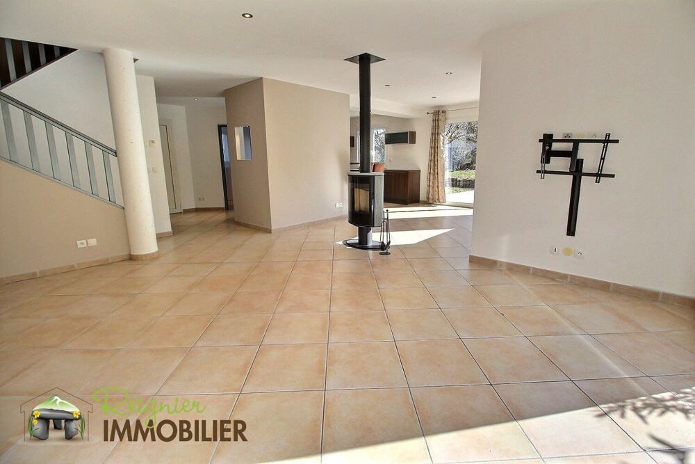 Vente Maison Charmante maison 4 chambres de 162m² sur un terrain de 1 010m² Reignier-Ésery
