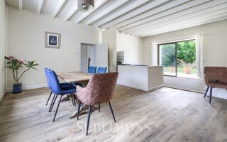  Maison à vendre 8 pièces 237 m²