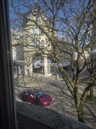  Appartement à louer 4 pièces 103 m²