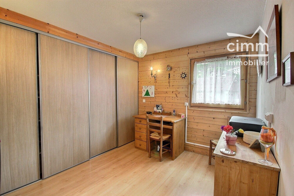 SALLANCHES  APPARTEMENT 4 PIÈCES AVEC GRAND BALCON SUD ET VU