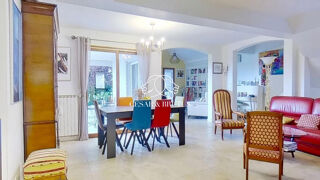  Maison à vendre 8 pièces 231 m²