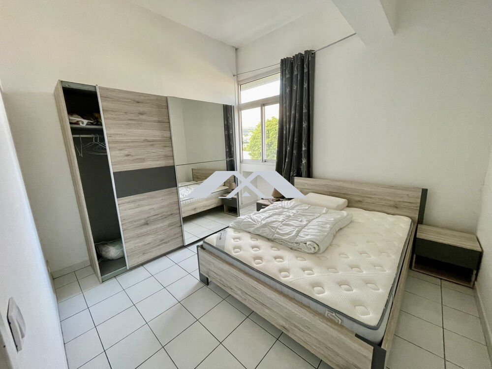 Location Appartement Appartement T2 meublé Saint Pierre centre Saint-pierre