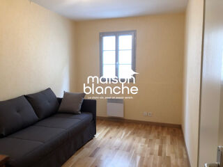  Appartement à louer 3 pièces 75 m²
