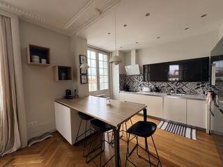  Appartement � louer 6 pi�ces 140 m�