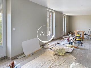  Appartement à louer 4 pièces 115 m²
