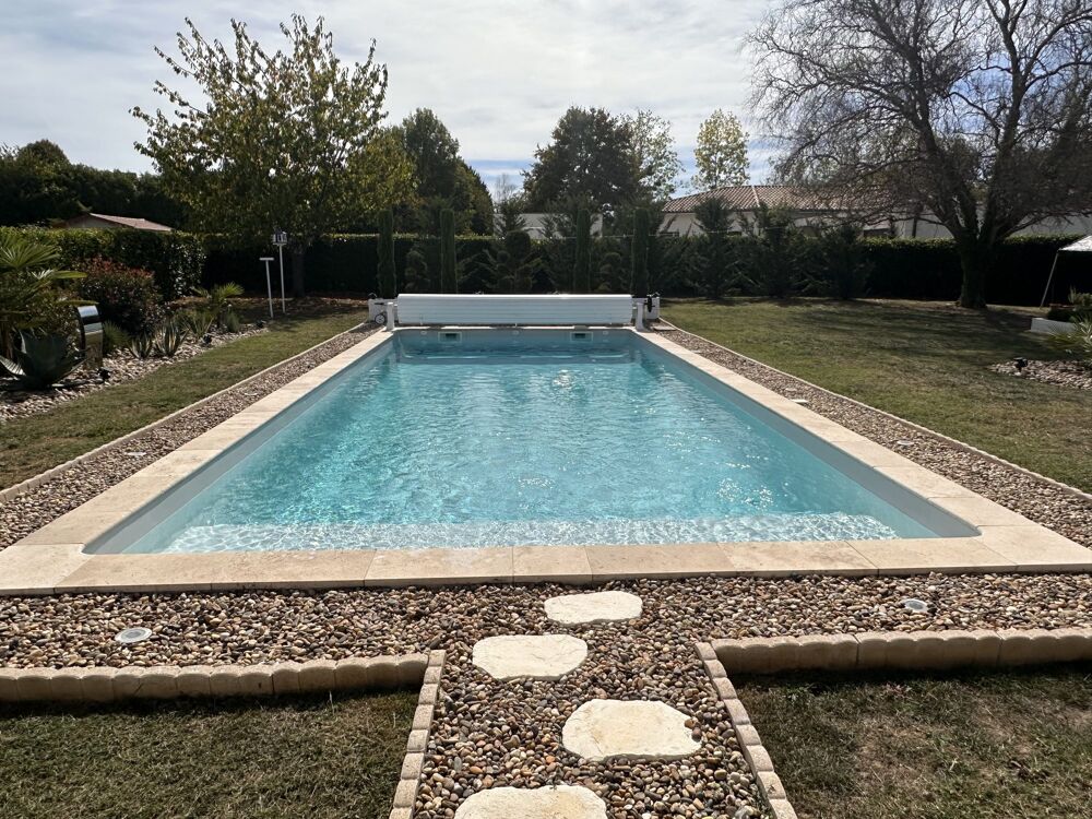 Vente Maison Une belle maison de 3 chambres avec piscine, située à quelques Allemans-du-dropt