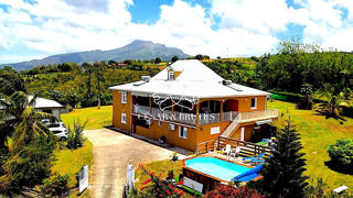  Maison  vendre 11 pices 335 m