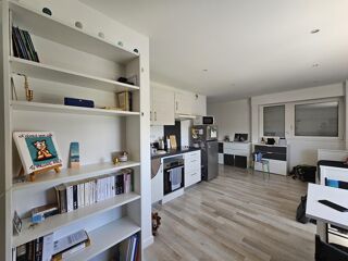  Appartement à louer 1 pièce 28 m²