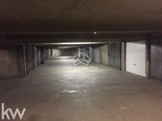  Parking / Garage � vendre 12 m�