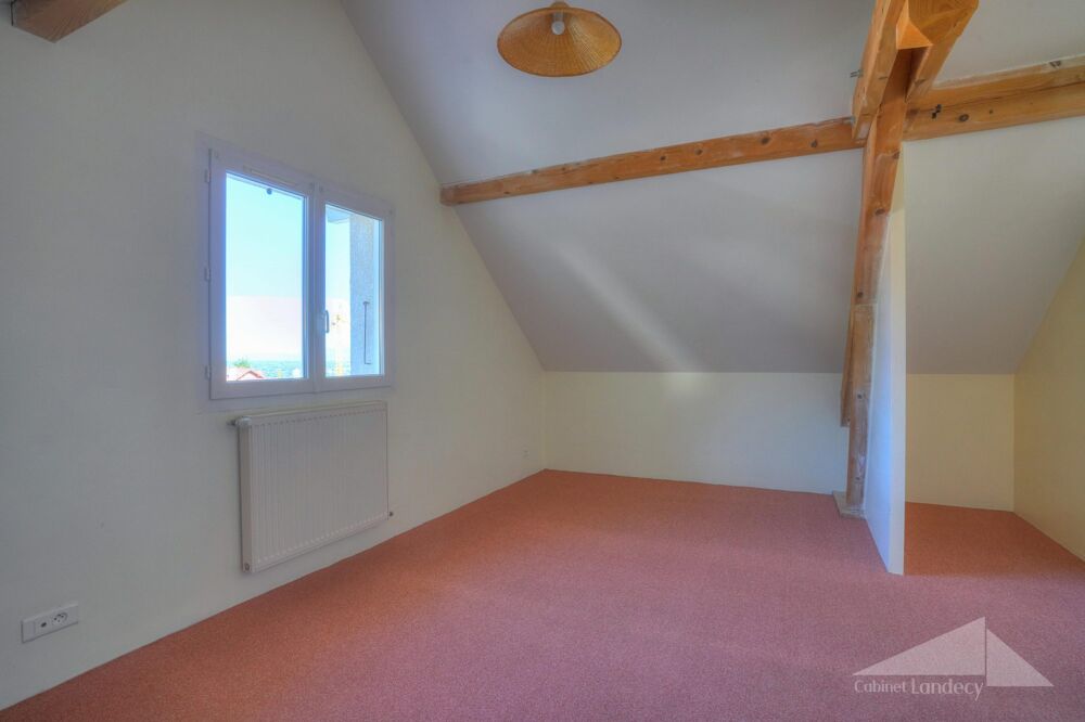 à vendre  Maison Thoiry (01710)