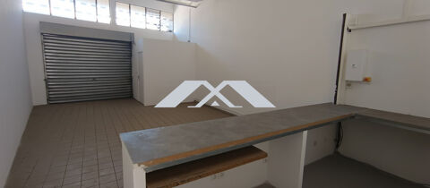 LOCAL 75 m&sup2; SAINT LOUIS CENTRE 1330 97450 Saint-louis