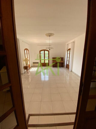  Maison à vendre 9 pièces 353 m²