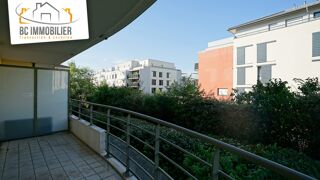  Appartement à louer 4 pièces 112 m²