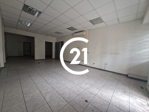   A LOUER - FORT DE FRANCE - LOCAL COMMERCIAL OU PROFESSIONNEL DE 
