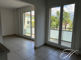  Appartement à vendre 3 pièces 77 m²