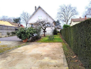  Maison à vendre 9 pièces 217 m²