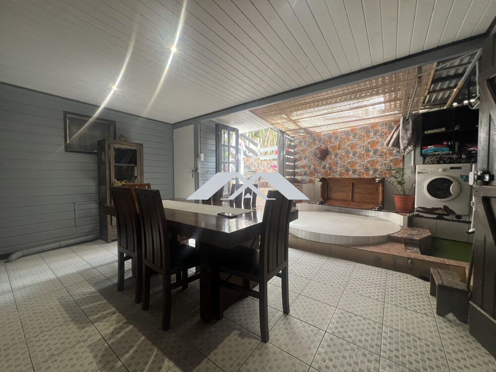 Vente Maison Maison familiale avec vue mer et montagne – 149 m² habitables Saint-joseph