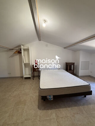 Appartement à louer 3 pièces 76 m²